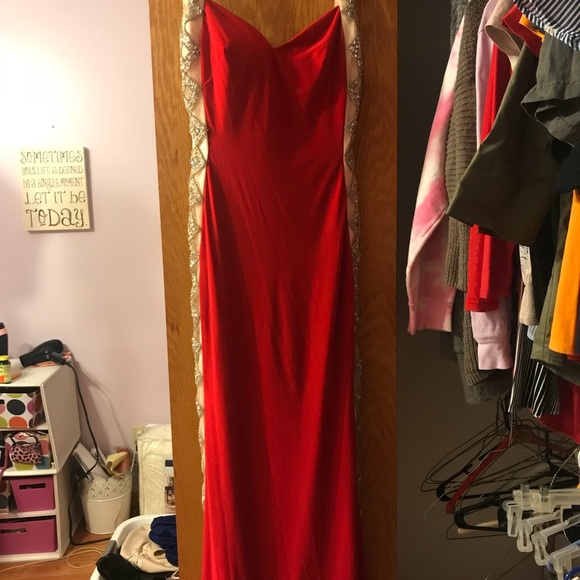 Red prom dress - Picture 2 of 2
